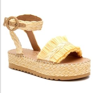 Beach by Matisse platform sandals size 7